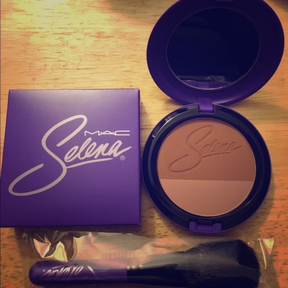 Selena Mac Collection Blush and Brush Set